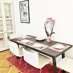 Vienna Mariahilfer Apartment