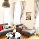 Vienna Mariahilfer Apartment
